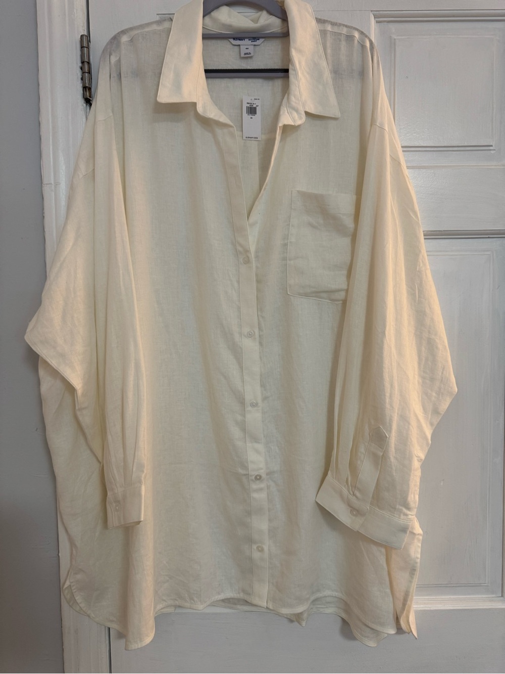 Old Navy Cream Button-Front Boyfriend Shirt